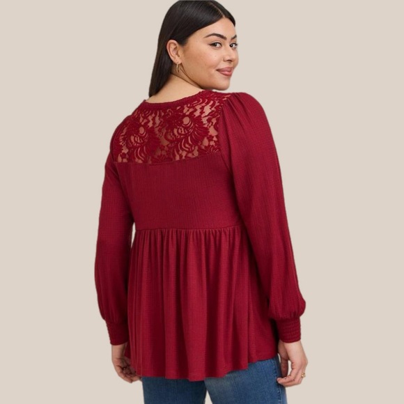 Torrid Babydoll Knit VNeck Button Front Lace Inset Peasant Top Red Plus SZ 3X - Picture 5 of 14